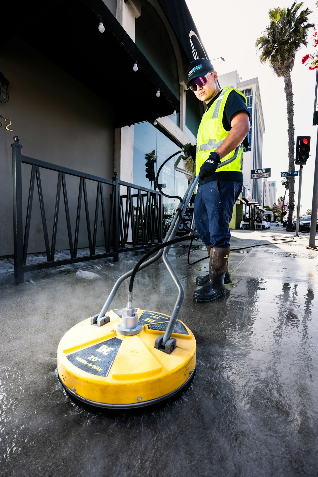 Disinfection Cleaning for a Healthier Workspace